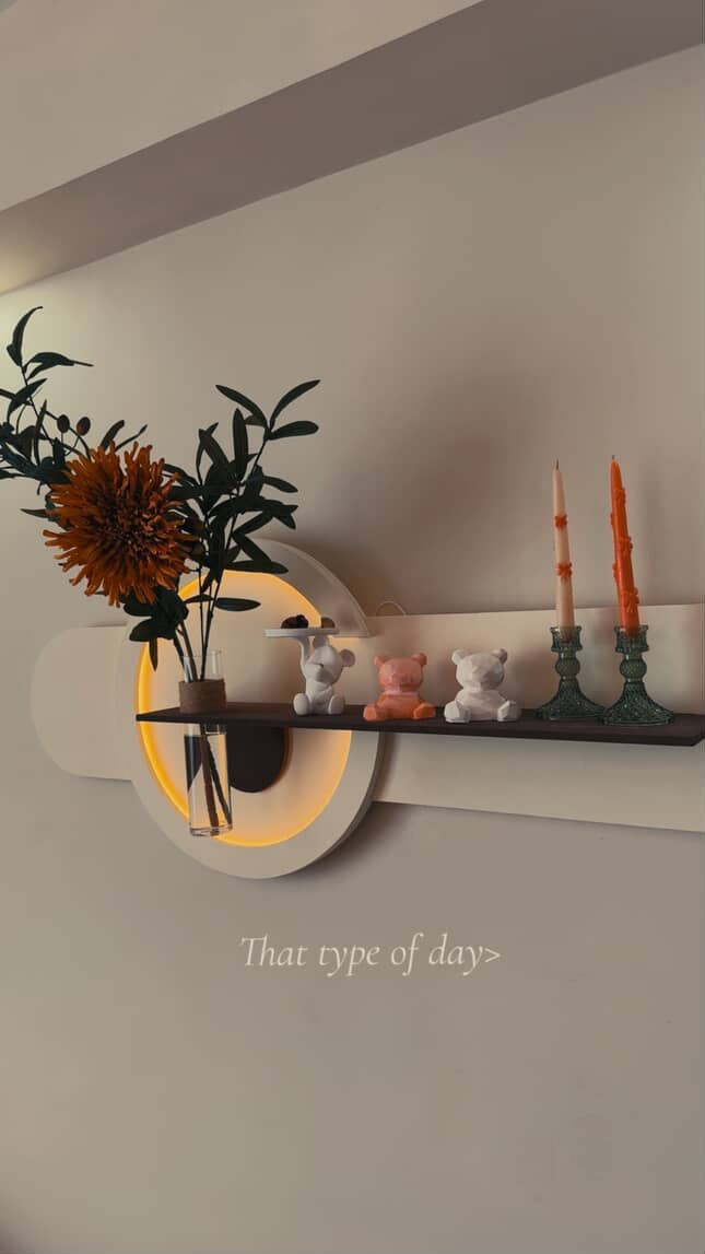 Serenity Wall Lamp with Shelf & Glass Vase